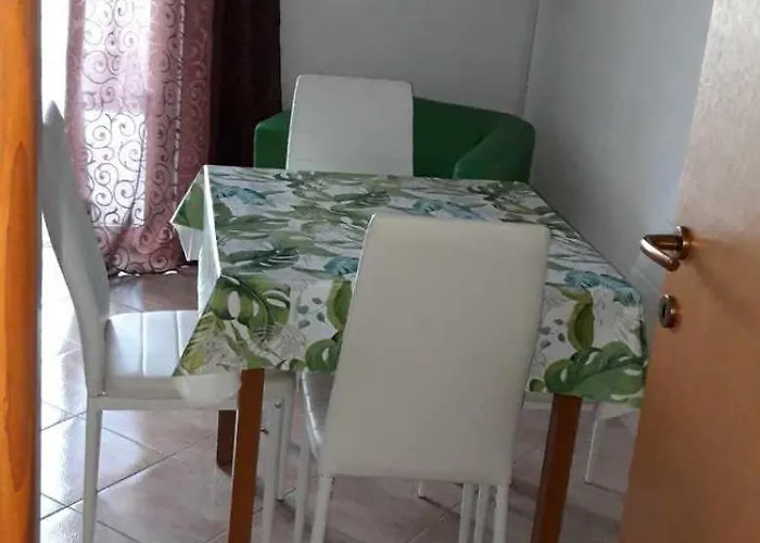 Tustica Apartament